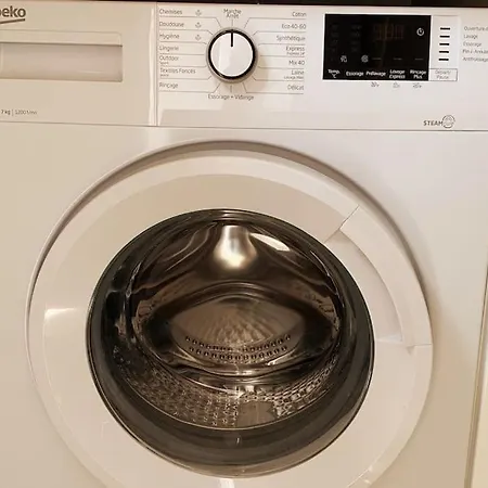 Les Pieds Dans L'eau 아파트 *