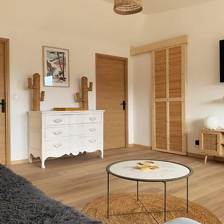 Les Pieds Dans L'eau 아파트 Solaro