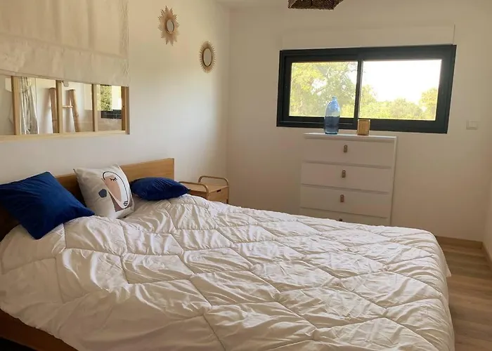 Les Pieds Dans L'eau 公寓