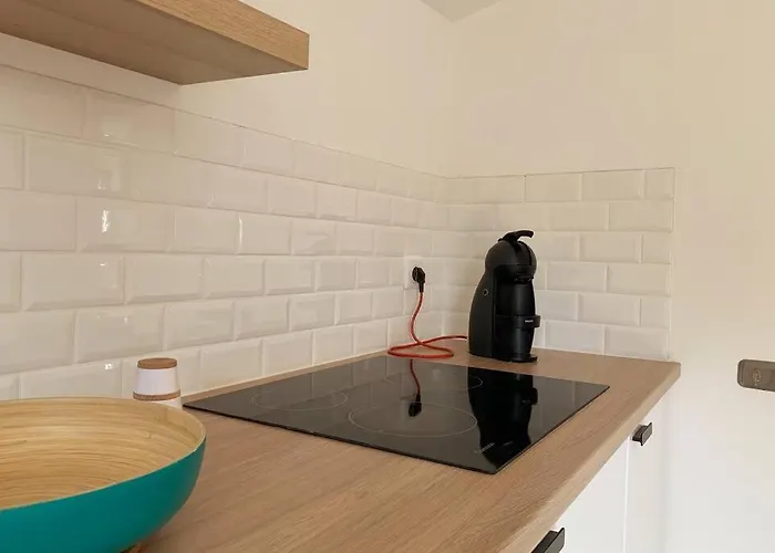 Les Pieds Dans L'eau *